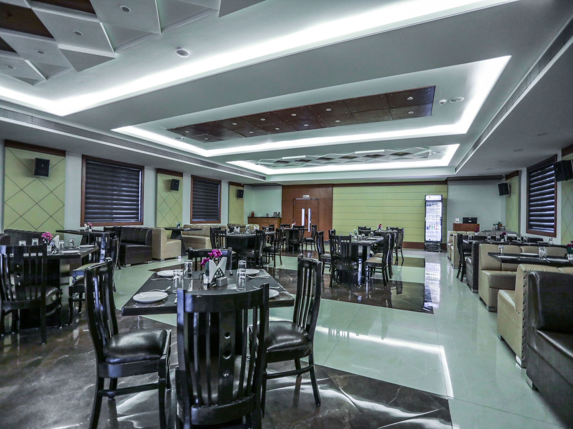 Fabhotel La Pearl Bhopal Exterior photo